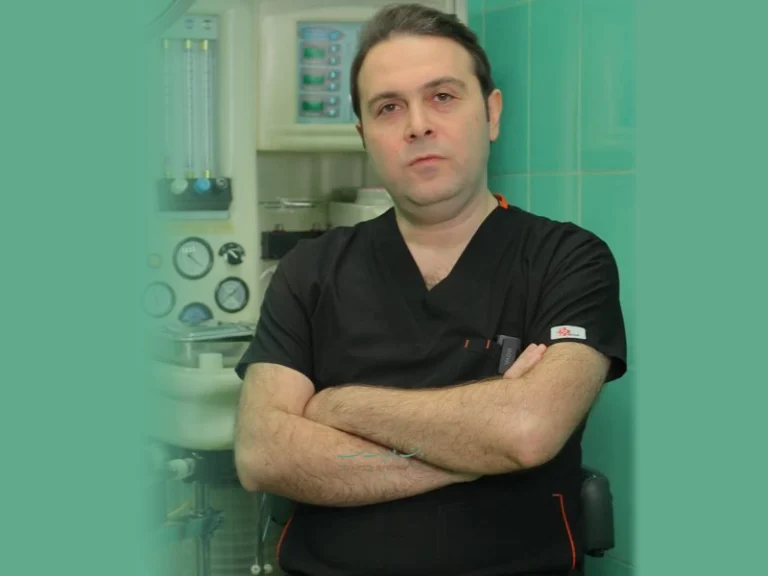 دکتر هادی سرمست؛ بهترین جراح بینی آقا (بررسی سبک عمل، آدرس و تماس)
